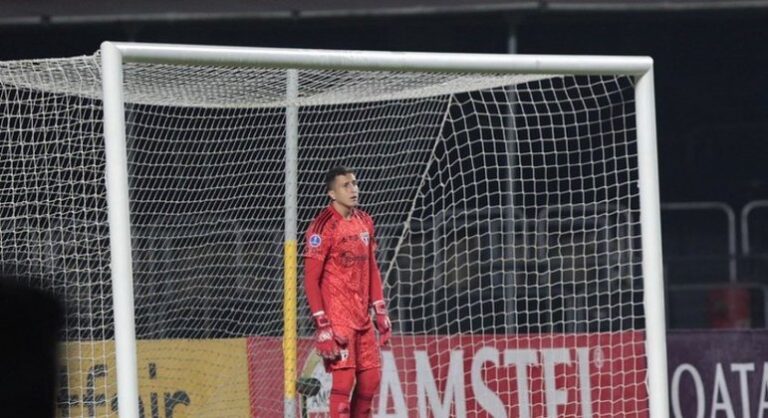 Thiago Couto busca confiança de Rogério Ceni para papel de segundo goleiro