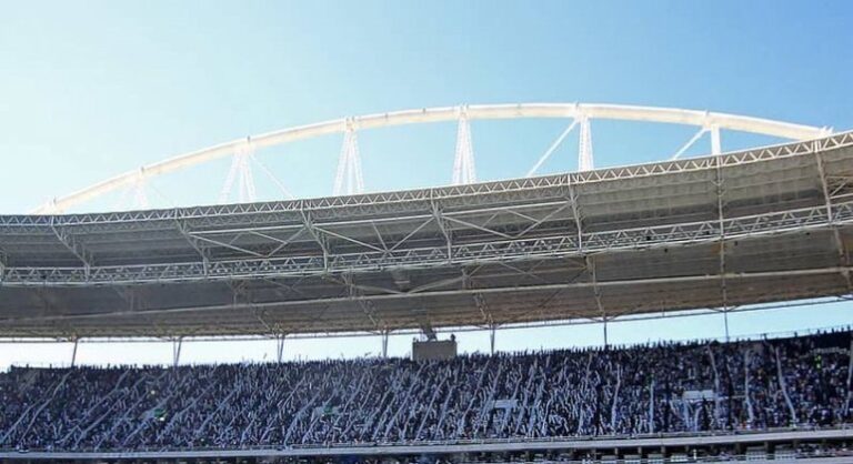 Torcida compra 19 mil ingressos e Botafogo fica próximo de alcançar marca no Brasileirão-22