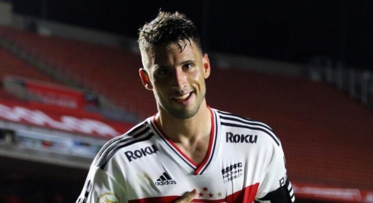 Vaias? Calleri ignora crítica da torcida, mas lamenta segundo tempo ruim do São Paulo em empate