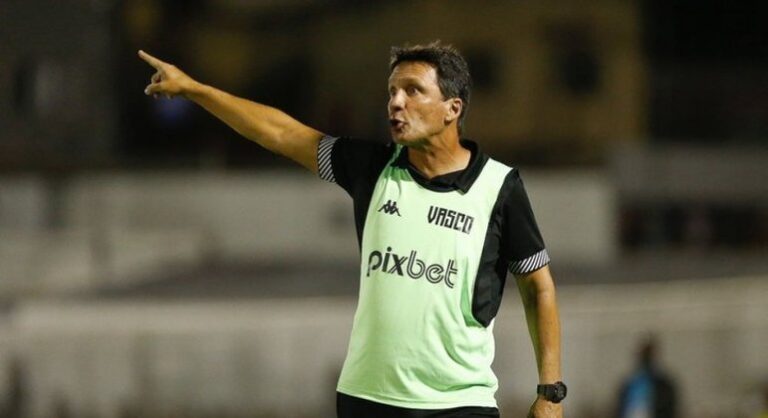Zé Ricardo lamenta empate do Vasco com o Guarani: ‘Não conseguimos transformar em gol as oportunidades’