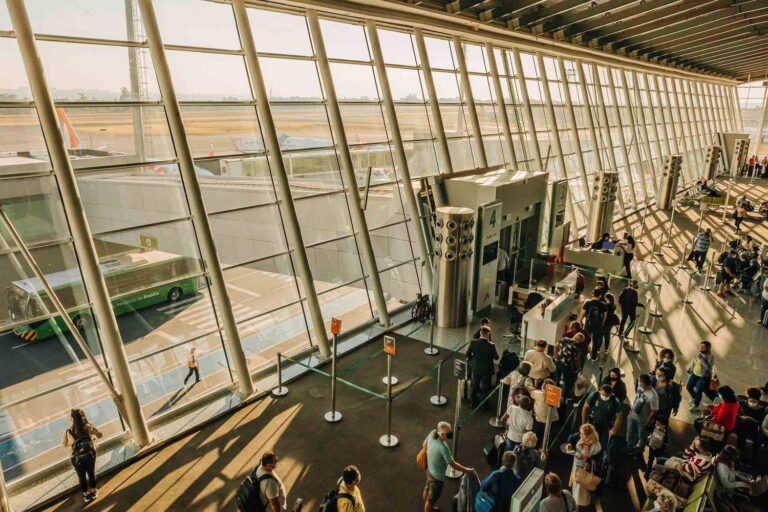 Aeroporto de Brasília espera movimento intenso em feriado prolongado