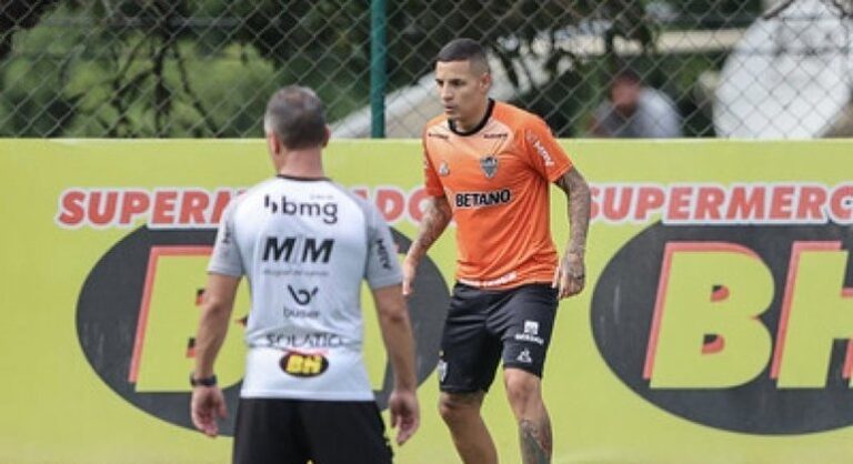 Atlético-MG: Vargas inicia trabalho de transição; Arana retorna da Seleção Brasileira