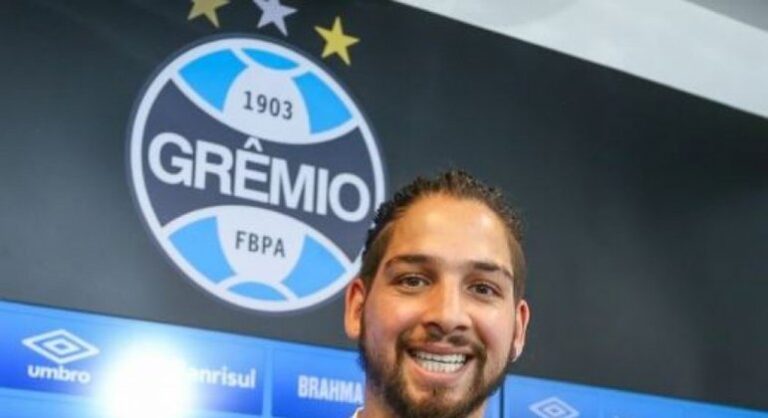 Benítez sente lesão no treino e pode desfalcar o Grêmio contra o Novorizontino