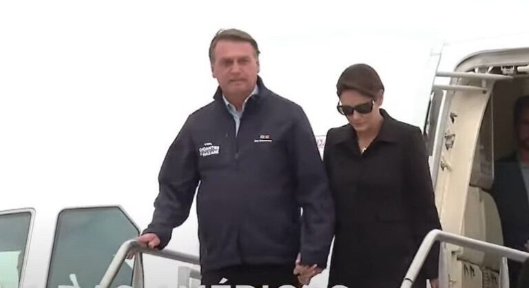 Bolsonaro chega aos EUA, onde se reunirá com Joe Biden pela 1ª vez