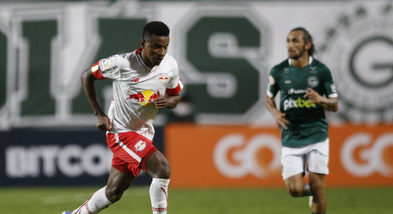 Eric Ramires recebe suspensão de cinco jogos por agressão física
