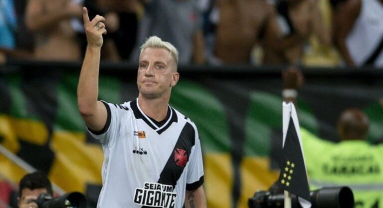 Ex-Vasco deve comprar clube da segunda divisão da Inglaterra