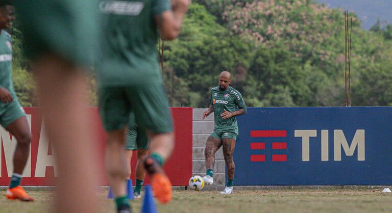 Felipe Melo destaca qualidade dos Moleques de Xerém