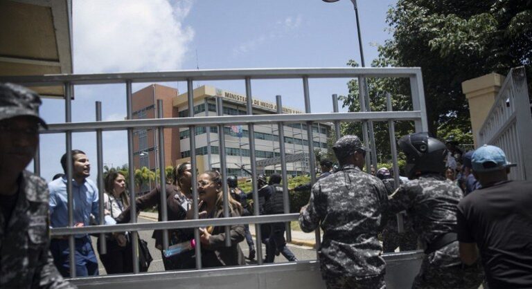Homem armado invade gabinete e mata ministro na República Dominicana