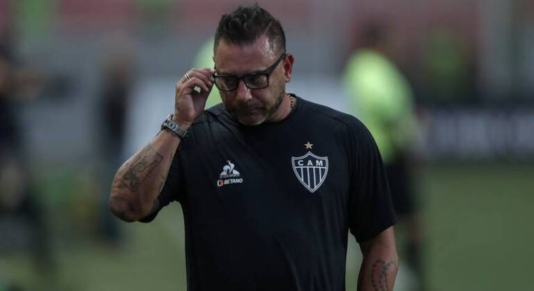 Instabilidade no Atlético Mineiro preocupa jogadores. Eles não querem a saída de ‘El Turco’ Mohamed