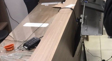 Marido destrói clínica após mulher se queixar de dor no dente em BH