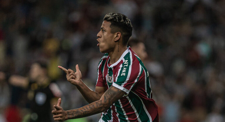 Matheus Martins vive boa fase e pode substituir Luiz Henrique