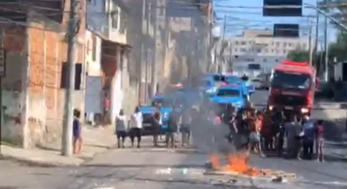 Morador é morto em ação da PM contra lava-jatos ilegais no Rio
