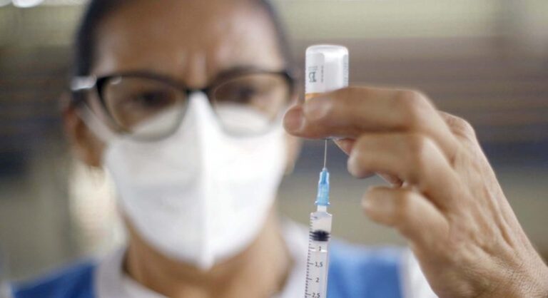 PB amplia 2ª dose de reforço para população 50+ e trabalhadores de saúde