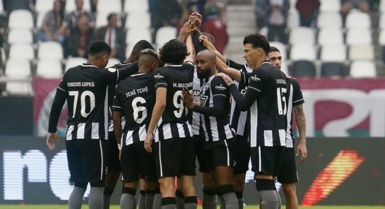 Retornos no meio, desfalques, posse de bola e mais: veja o que observar no Botafogo contra o América-MG