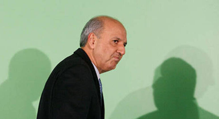 STJ mantém condenação por improbidade de Arruda