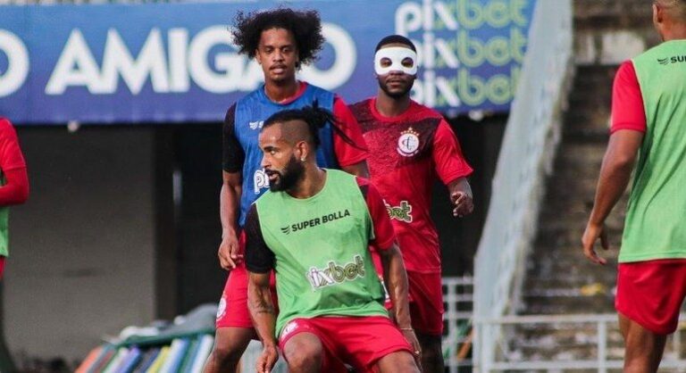 Torcedor do Campinense ‘exige’ vitória em jogo contra Confiança