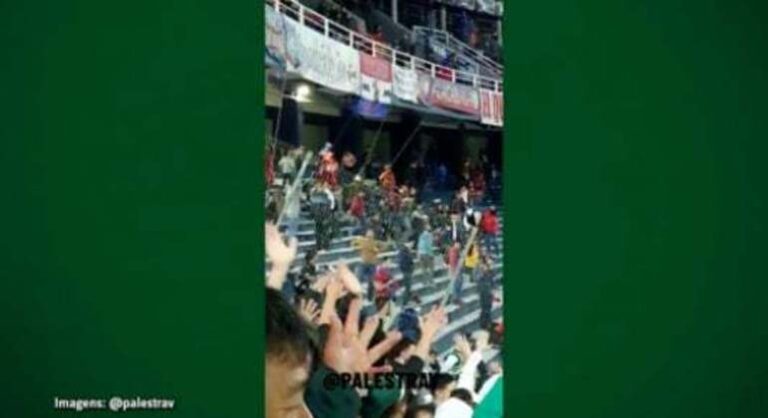Torcedor do Cerro Porteño é flagrado imitando macaco para torcida do Palmeiras; clube repudia