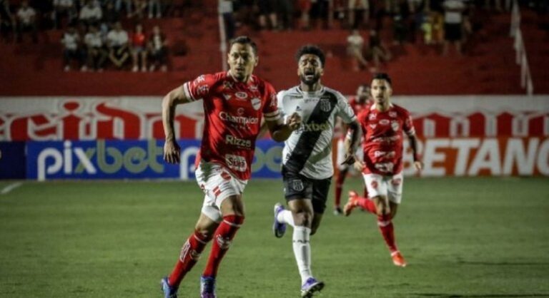 Vila Nova e Ponte Preta ficam no empate e permanecem no Z-4 da Série B