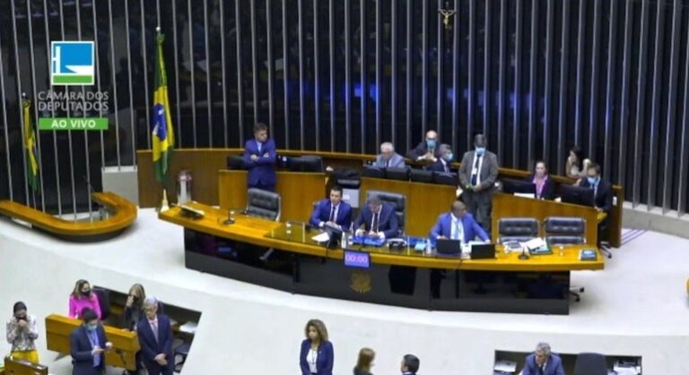 Acompanhe ao vivo a votação da PEC dos Benefícios na Câmara dos Deputados