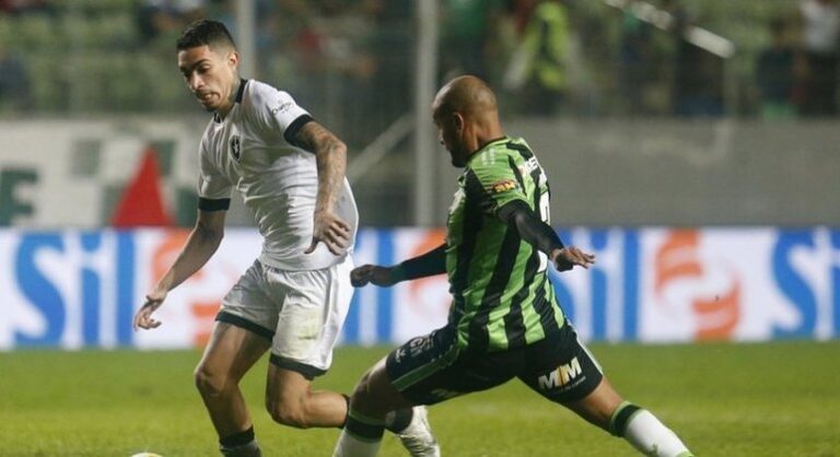 Bola aérea atormenta o Botafogo em noite de fragilidade defensiva e derrota pesada para o América-MG