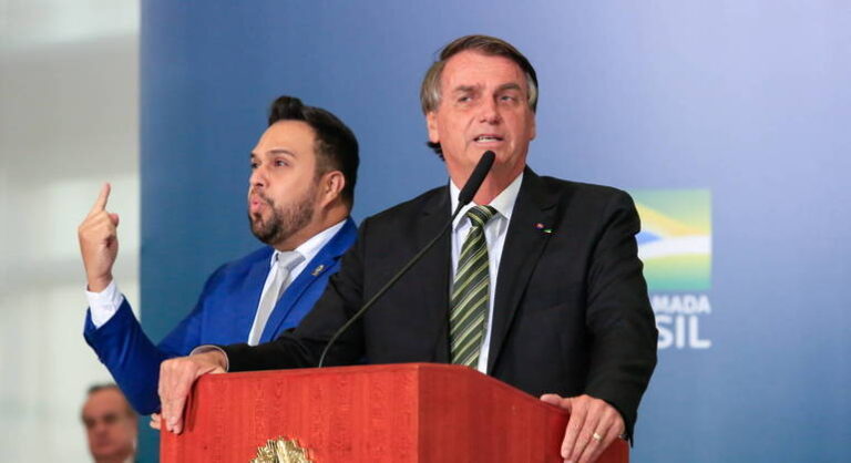 Bolsonaro diz que PEC dos Benefícios não é medida eleitoreira
