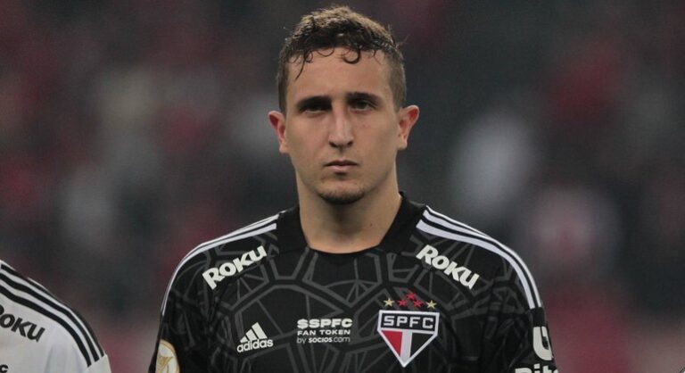 Com lesão de Jandrei, Thiago Couto ganha sequência no São Paulo