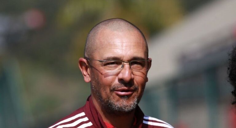 Com quase 95% de aproveitamento, Menta se destaca como técnico no Sub-17 do São Paulo