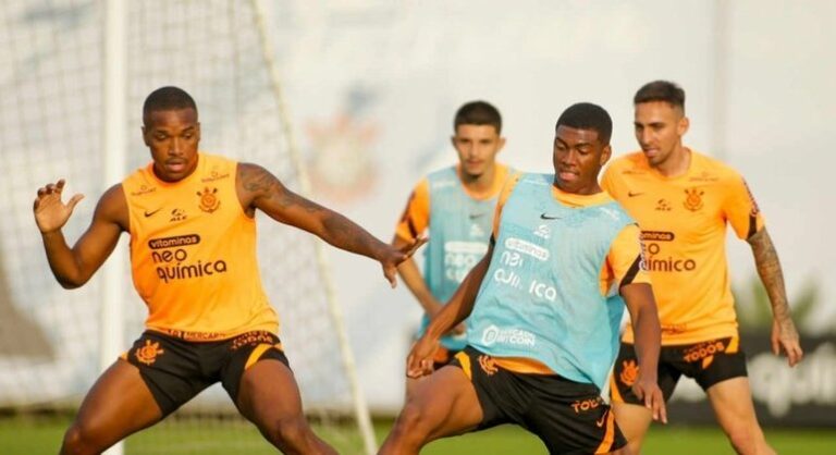 Corinthians encerra preparação para enfrentar o Santos; veja provável escalação