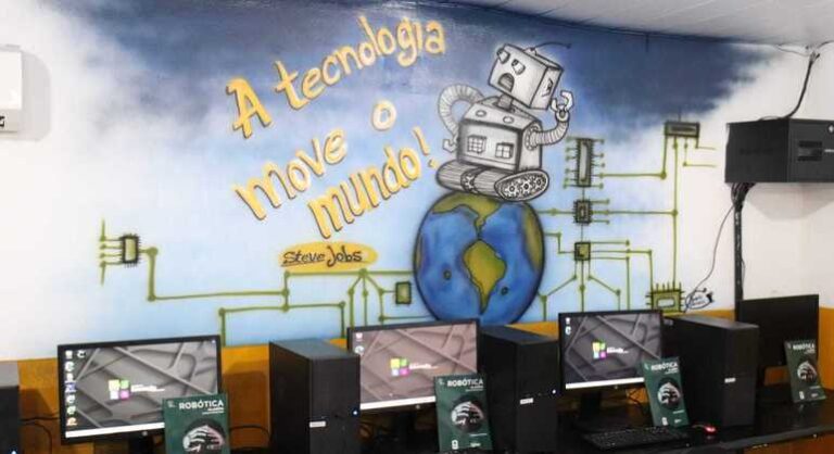 Educação de Conde ganha novos kits de robótica