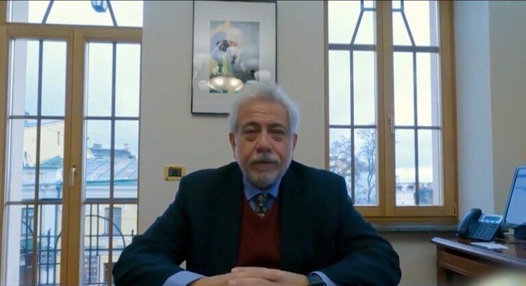 Embaixador do Brasil volta a Kiev depois de quase 5 meses fora da capital da Ucrânia