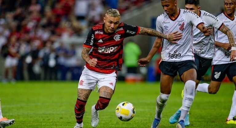 Everton Cebolinha comenta sensação do primeiro jogo diante da torcida do Flamengo no Maracanã: ‘Realizado’