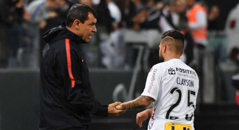 Ex-Corinthians assina contrato e irá reencontrar Fábio Carille no futebol japonês