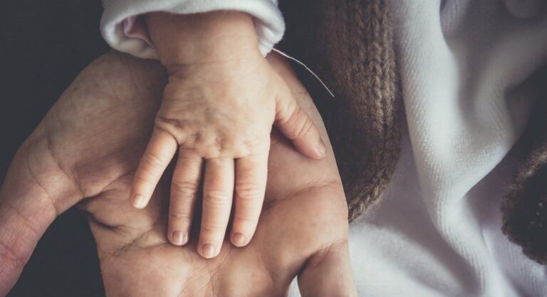 Justiça estabelece início de licença-maternidade a partir de alta médica de criança da UTI