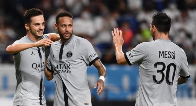 Neymar diz pela internet que dedicou gol em amistoso do PSG a Antonella; saiba quem é