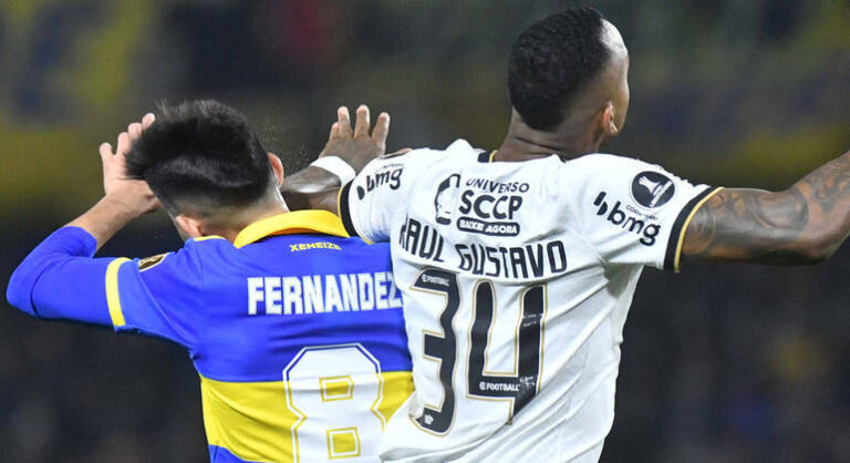 Patrocinador do Corinthians cede espaço na camisa para apoiar ONG