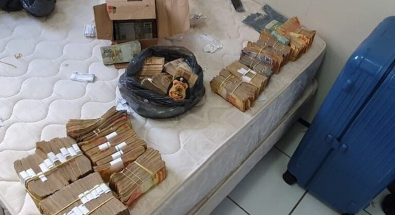 PF apreende R$ 1,3 milhão em casa de suspeito de fraude na Codevasf