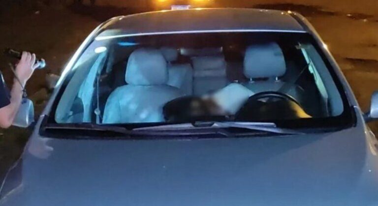 Polícia investiga execução de homem dentro de carro