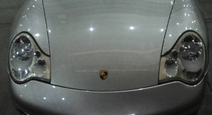 Receita leiloa Porsche e outros itens a partir desta segunda-feira
