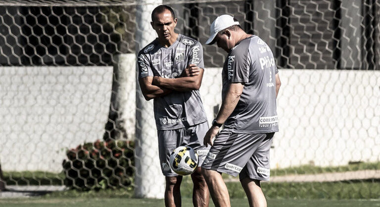 Santos busca fazer história contra Corinthians pela Copa do Brasil