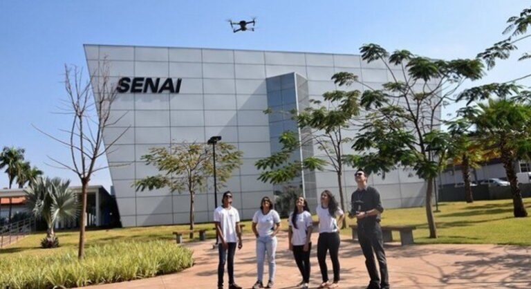 Senai Construção abre inscrições para formação básica em pilotagem de drone