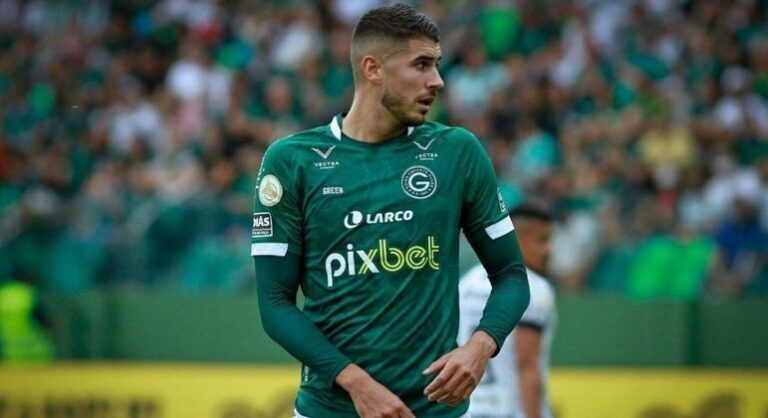 Vice-artilheiro do Brasileirão, Pedro Raul comemora números e acredita em evolução do Goiás
