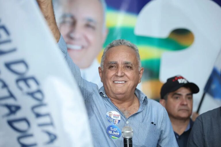 Com 40 anos de história política, Divino Lemes é o líder que mais serviu ao povo de Senador Canedo