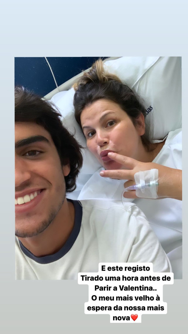 Katia Aveiro e a foto que foi tirada uma hora antes do parto da filha