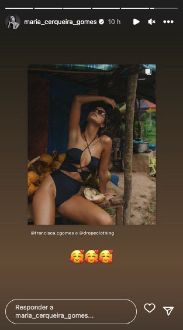 Maria Cerqueira Gomes rendida a fotos da filha em biquíni