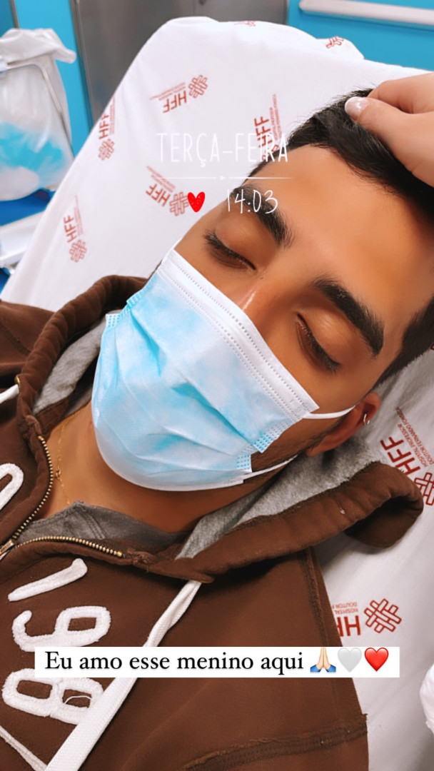 Concorrente do 'Casados' hospitalizado. "Sentiu-se mal. Chamei o INEM"