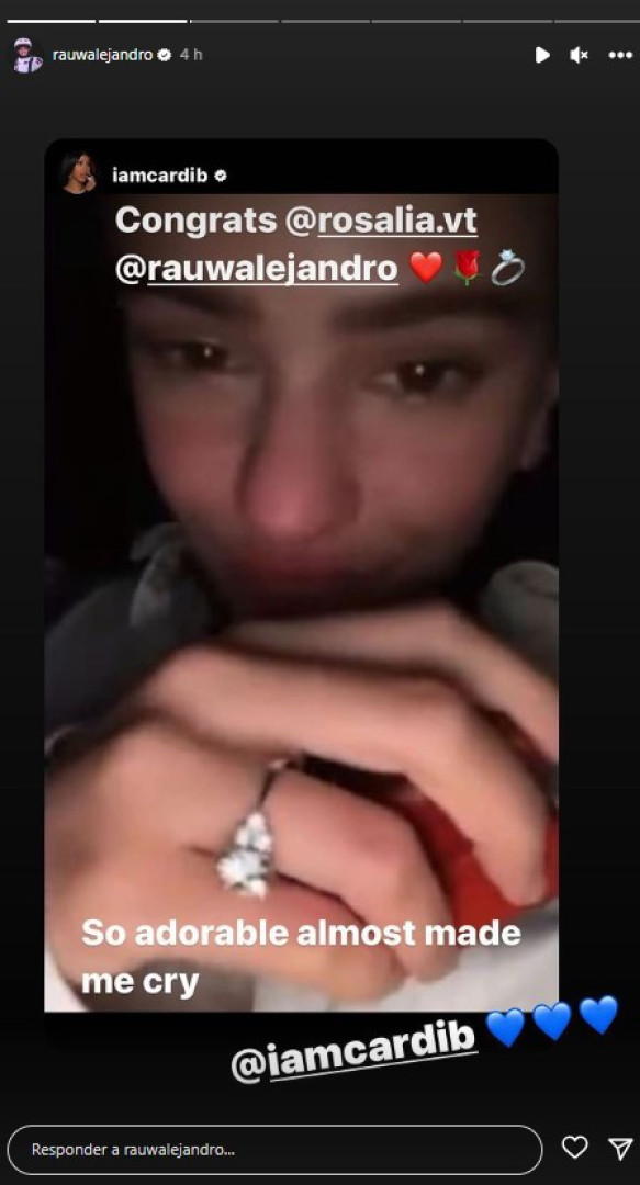 Em lágrimas e com o anel no dedo! Rosalía anuncia casamento