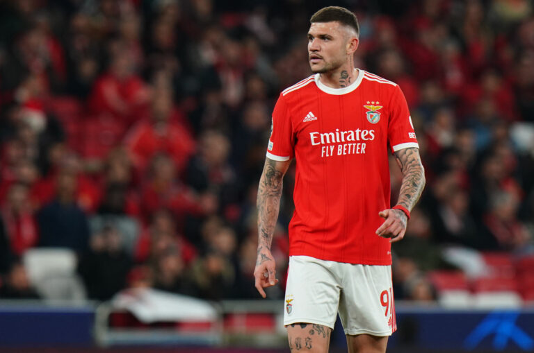 Já se sabe com que jogador do Benfica namorou Isa, de ‘O Triângulo’