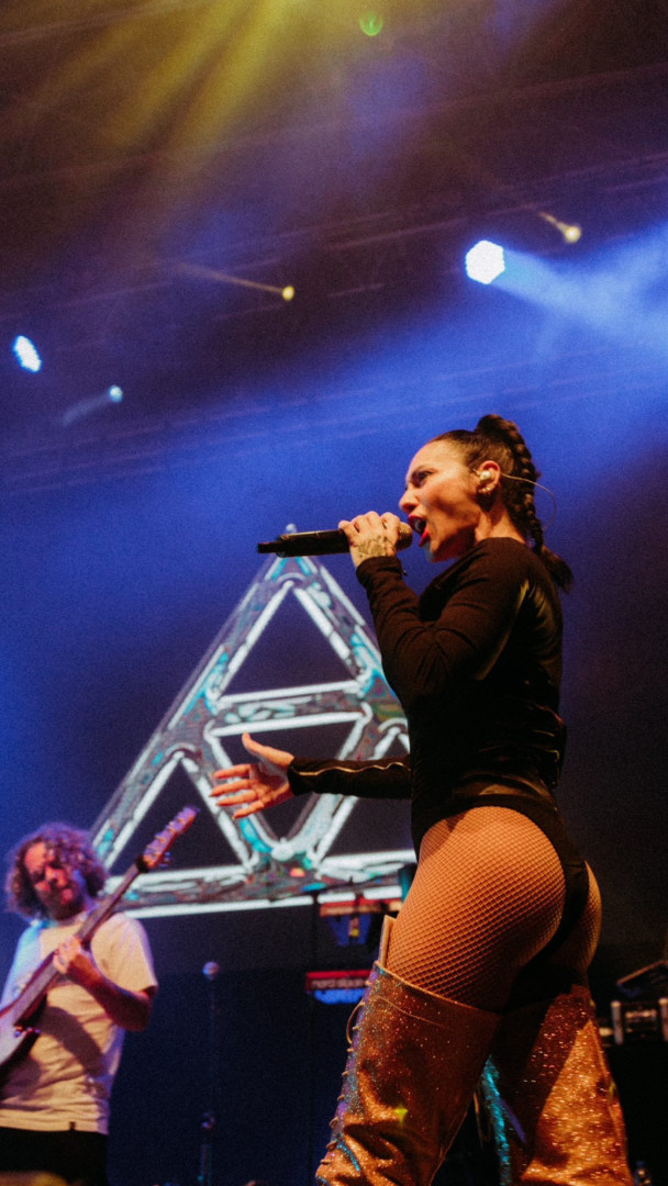 Ana Malhoa em palco e mais 'turbinada' que nunca. Eis as fotos