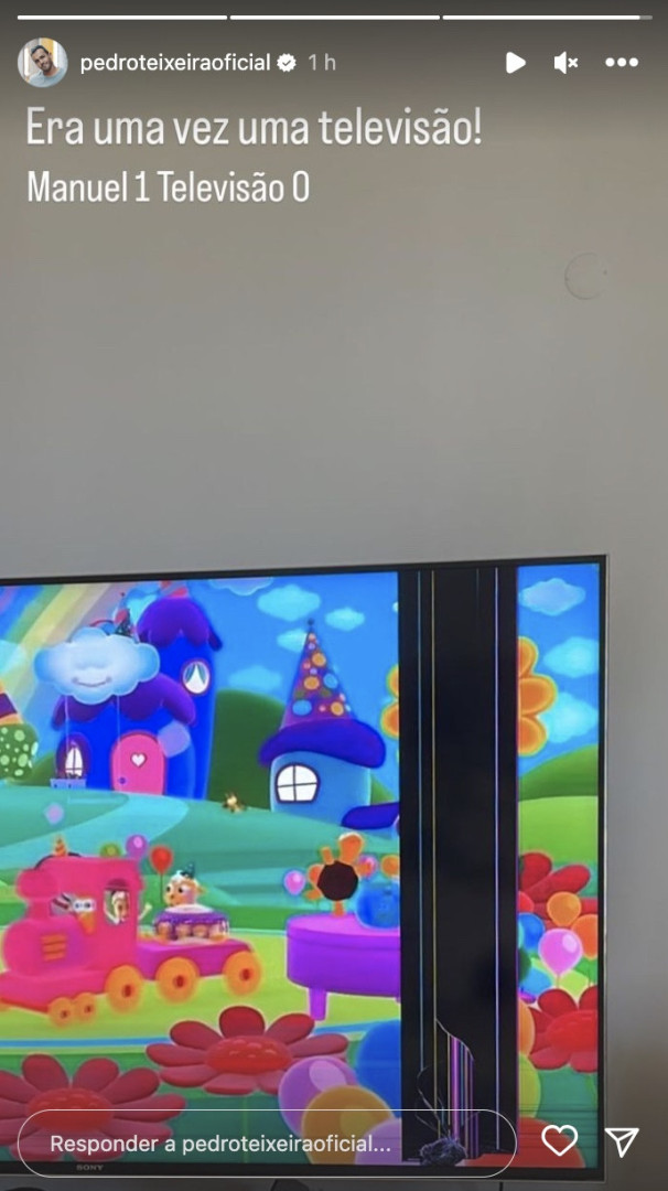 Filho de Pedro Teixeira e Sara Matos parte televisão. Eis a imagem