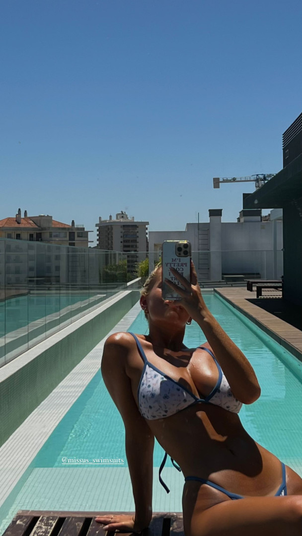 A nova fotografia arrasadora de Margarida Corceiro em biquíni